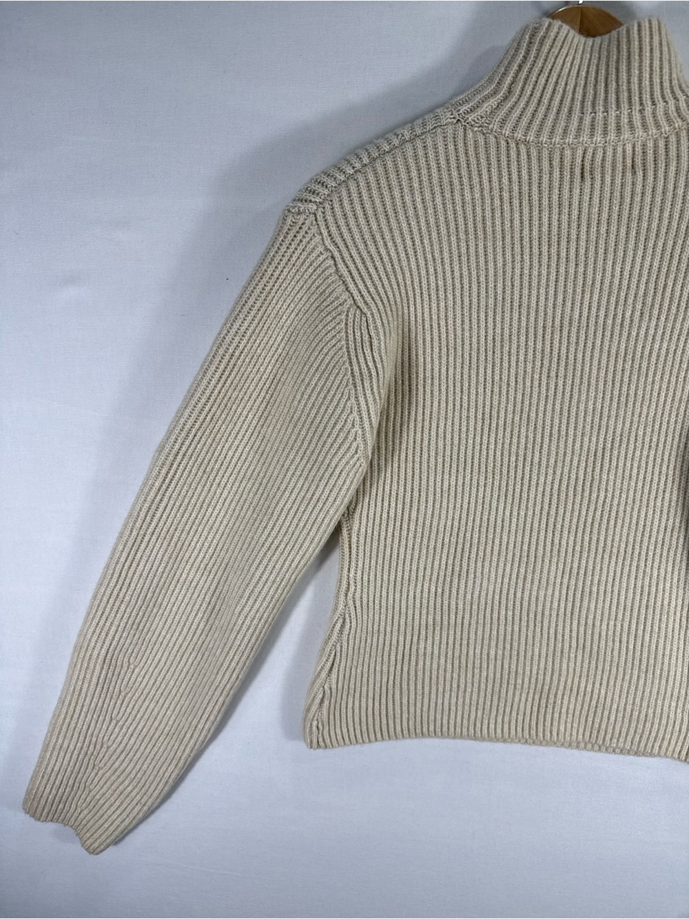 H&M Cream Ribbed Turtleneck Sweater - Picture 10 of 12
